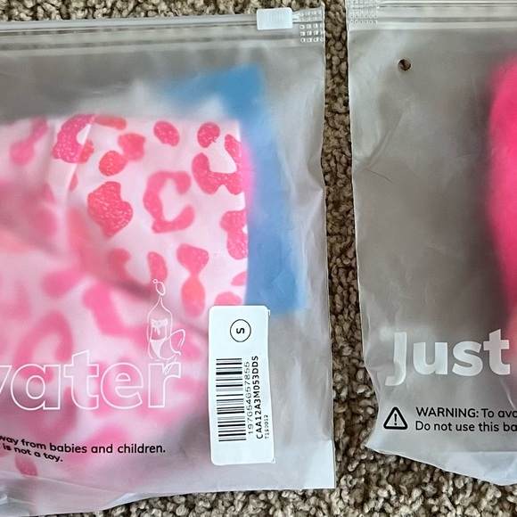 CUPSHE 2 piece reversible suit - Picture 4 of 4